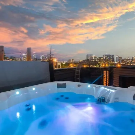 5 Star Pop House! Walk To Gulch Rooftop Hot Tub